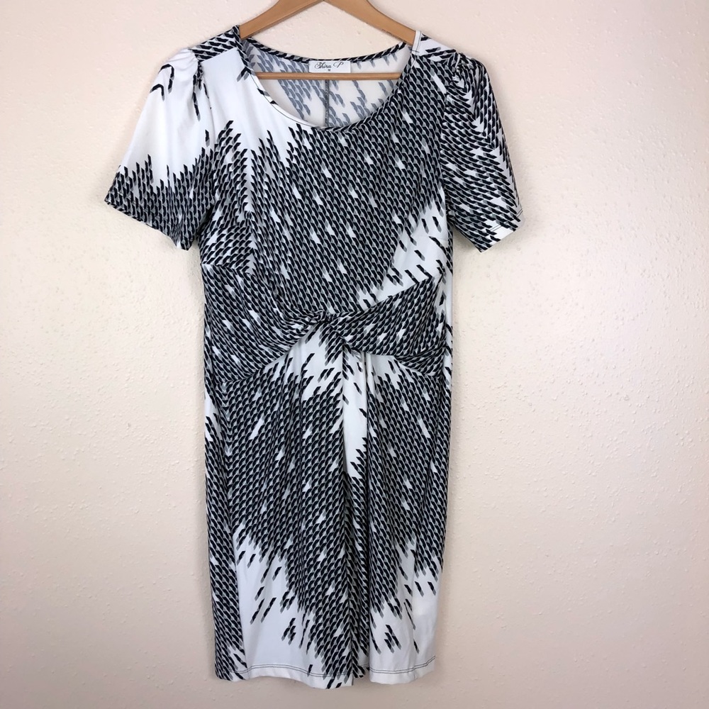 Shira P Printed Short Sleeve Stretch Dress Size M